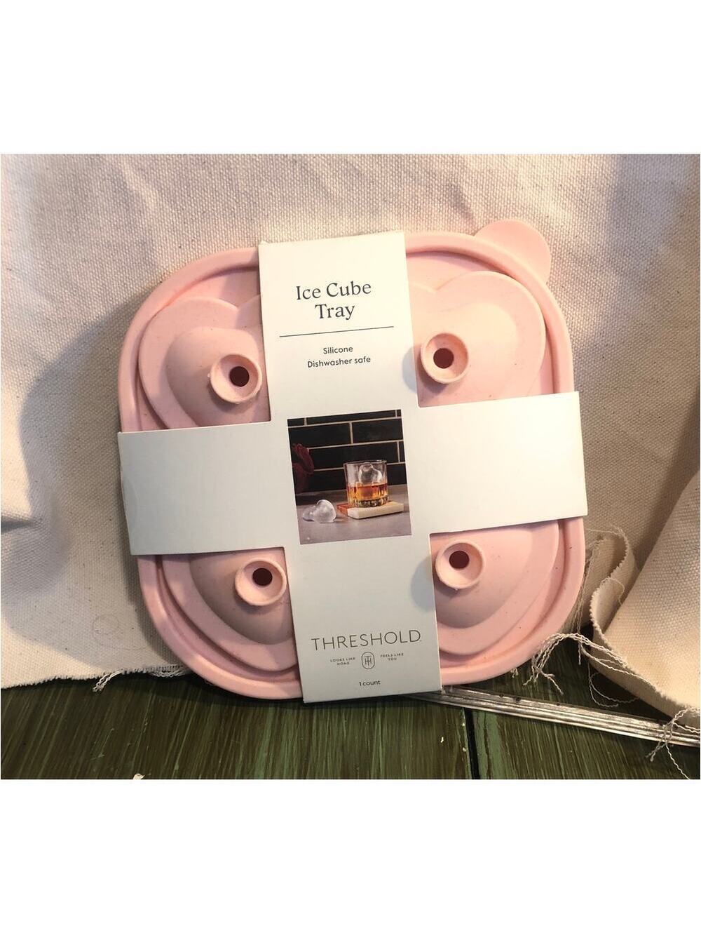 Threshold NWT Heart Shaped Silicone Ice Molds Pink Valentine's Day